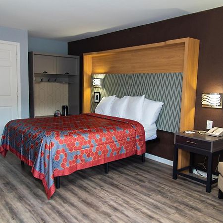 Columbus Inn And Suites מראה חיצוני תמונה