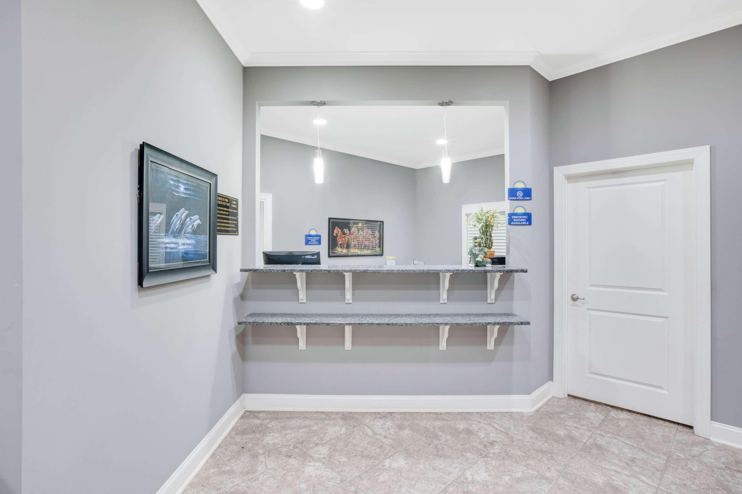 Columbus Inn And Suites מראה חיצוני תמונה