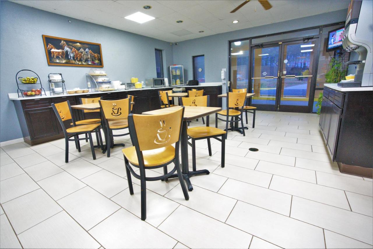 Columbus Inn And Suites מראה חיצוני תמונה