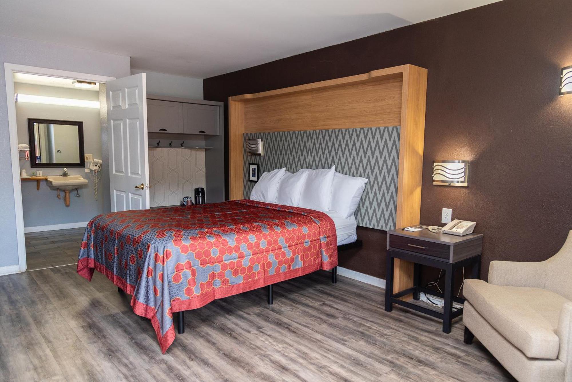 Columbus Inn And Suites מראה חיצוני תמונה