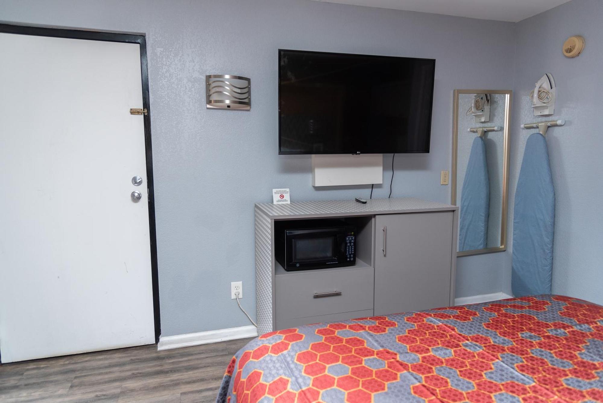 Columbus Inn And Suites מראה חיצוני תמונה