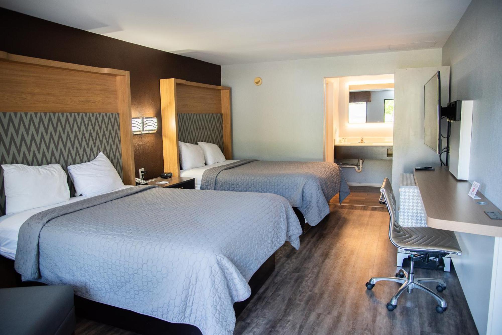Columbus Inn And Suites מראה חיצוני תמונה