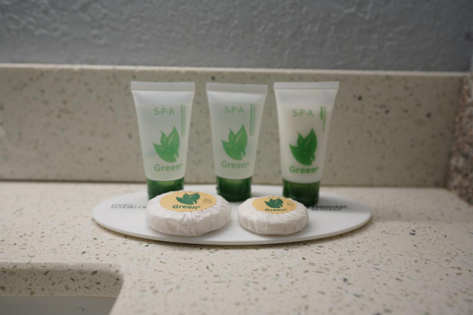 Columbus Inn And Suites מראה חיצוני תמונה